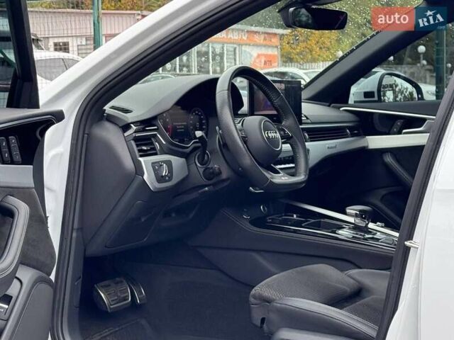 Белый Ауди А4, объемом двигателя 2 л и пробегом 65 тыс. км за 26500 $, фото 5 на Automoto.ua