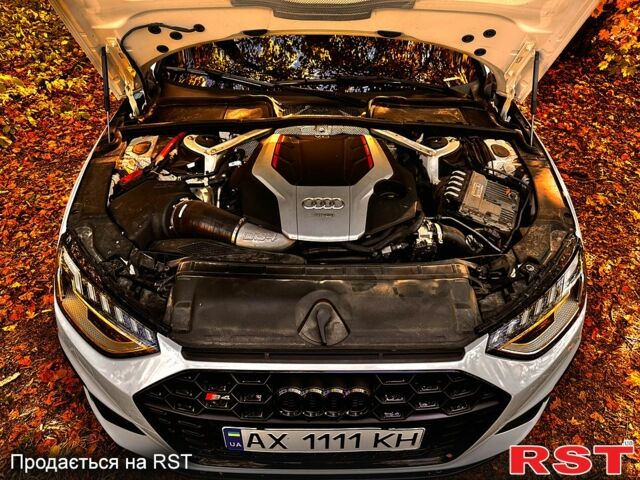Білий Ауді А4, об'ємом двигуна 3 л та пробігом 45 тис. км за 36900 $, фото 5 на Automoto.ua