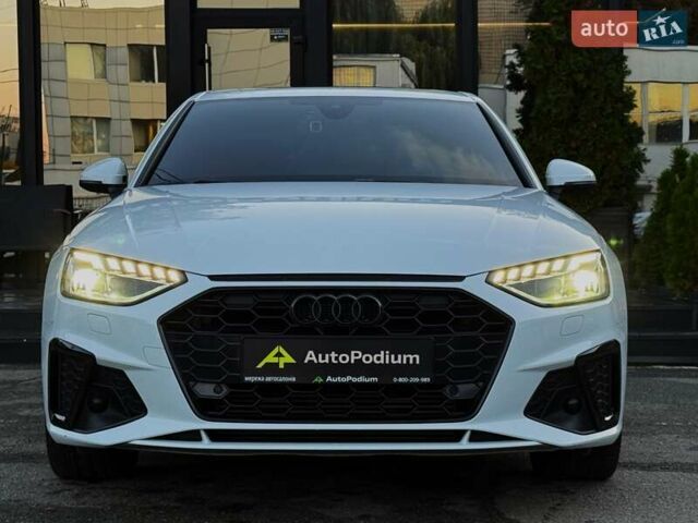 Білий Ауді А4, об'ємом двигуна 1.98 л та пробігом 76 тис. км за 30999 $, фото 1 на Automoto.ua