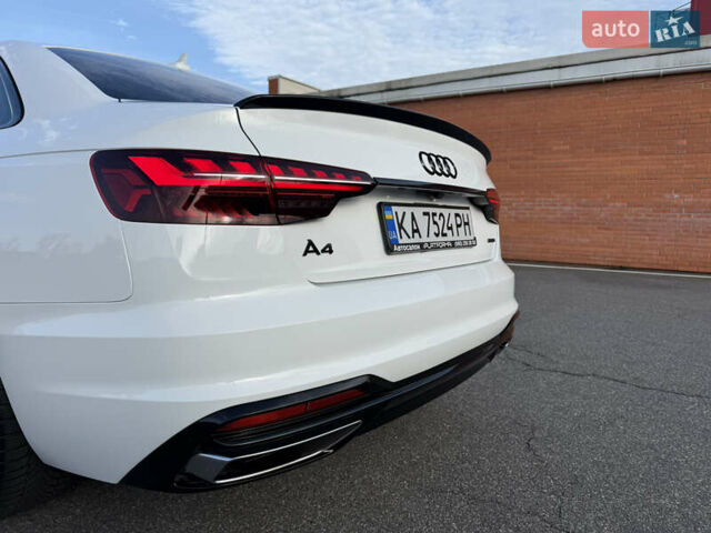 Білий Ауді А4, об'ємом двигуна 2 л та пробігом 126 тис. км за 23900 $, фото 31 на Automoto.ua