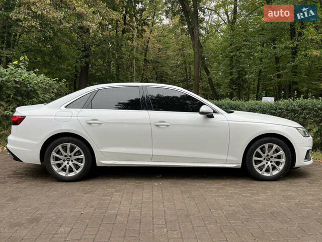 Белый Ауди А4, объемом двигателя 1.98 л и пробегом 46 тыс. км за 27900 $, фото 6 на Automoto.ua