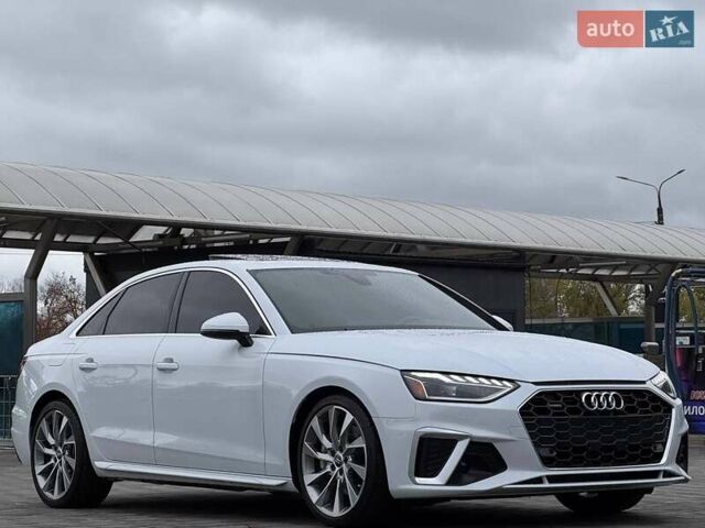 Белый Ауди А4, объемом двигателя 2 л и пробегом 65 тыс. км за 26500 $, фото 3 на Automoto.ua