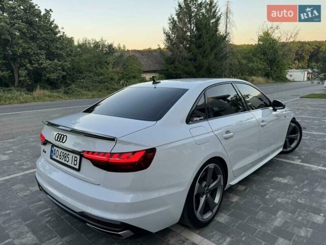 Білий Ауді А4, об'ємом двигуна 1.98 л та пробігом 79 тис. км за 28000 $, фото 5 на Automoto.ua