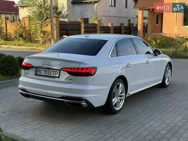 Белый Ауди А4, объемом двигателя 1.98 л и пробегом 145 тыс. км за 23900 $, фото 9 на Automoto.ua