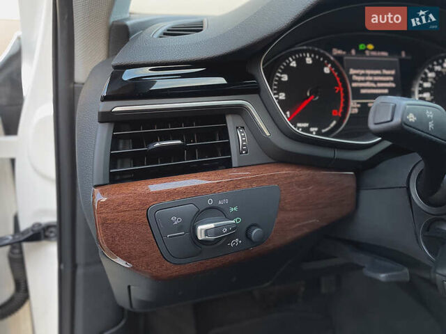 Белый Ауди А4, объемом двигателя 1.98 л и пробегом 5 тыс. км за 27800 $, фото 28 на Automoto.ua