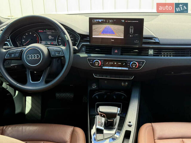 Білий Ауді А4, об'ємом двигуна 2 л та пробігом 55 тис. км за 25500 $, фото 13 на Automoto.ua