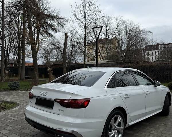 Белый Ауди А4, объемом двигателя 1.98 л и пробегом 90 тыс. км за 31900 $, фото 6 на Automoto.ua