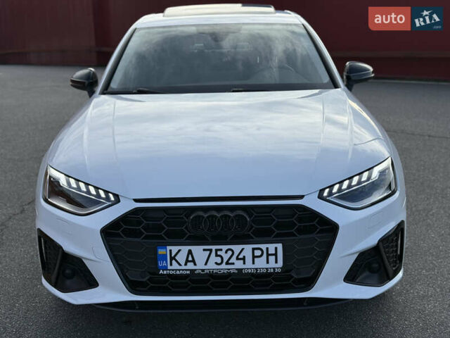 Білий Ауді А4, об'ємом двигуна 2 л та пробігом 126 тис. км за 23900 $, фото 7 на Automoto.ua