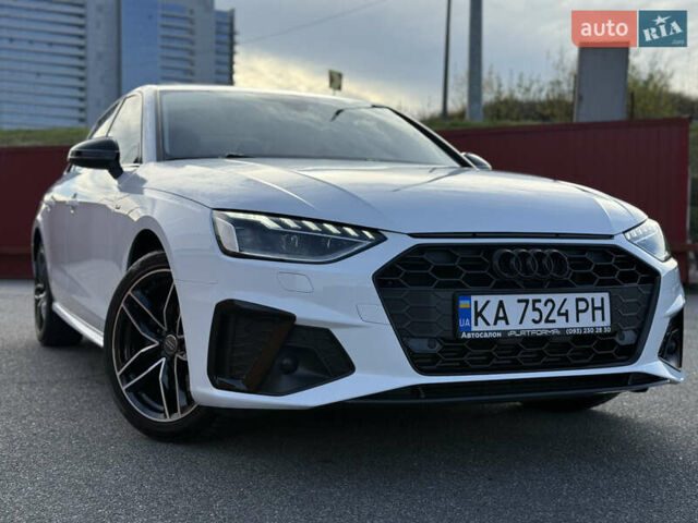 Білий Ауді А4, об'ємом двигуна 2 л та пробігом 126 тис. км за 23900 $, фото 4 на Automoto.ua
