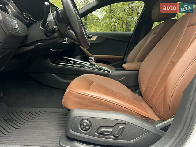 Белый Ауди А4, объемом двигателя 1.98 л и пробегом 46 тыс. км за 27900 $, фото 25 на Automoto.ua