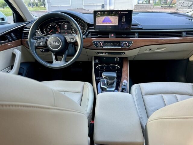 Белый Ауди А4, объемом двигателя 0 л и пробегом 53 тыс. км за 23500 $, фото 6 на Automoto.ua