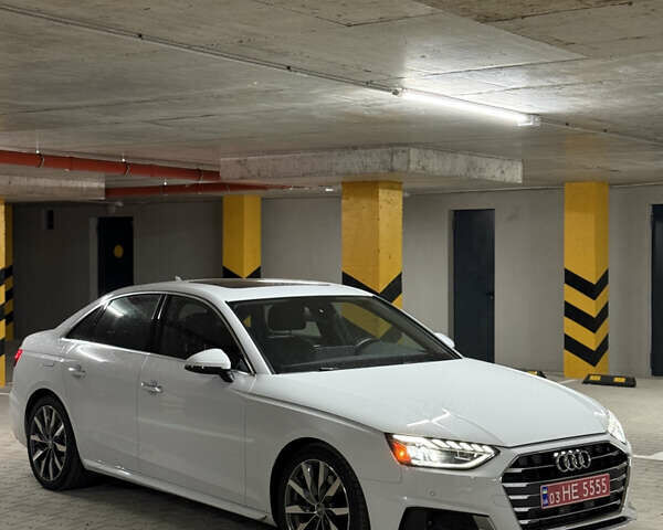 Белый Ауди А4, объемом двигателя 1.98 л и пробегом 41 тыс. км за 28990 $, фото 1 на Automoto.ua