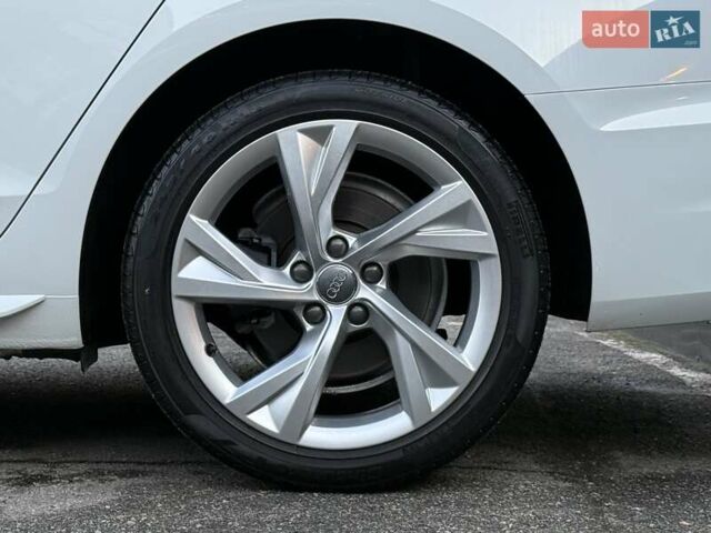 Білий Ауді А4, об'ємом двигуна 1.98 л та пробігом 76 тис. км за 30999 $, фото 17 на Automoto.ua