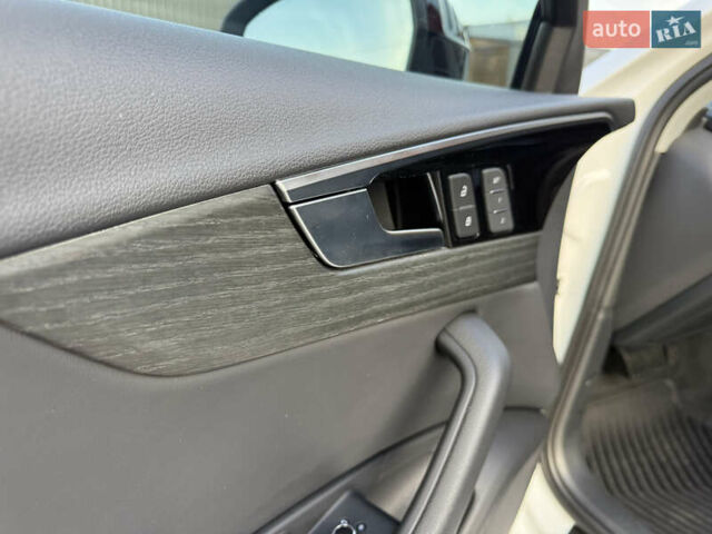 Білий Ауді А4, об'ємом двигуна 2 л та пробігом 126 тис. км за 23900 $, фото 40 на Automoto.ua