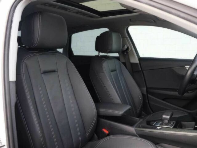 Белый Ауди А4, объемом двигателя 2 л и пробегом 27 тыс. км за 18000 $, фото 9 на Automoto.ua