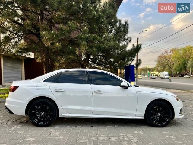 Білий Ауді А4, об'ємом двигуна 1.97 л та пробігом 87 тис. км за 23500 $, фото 9 на Automoto.ua