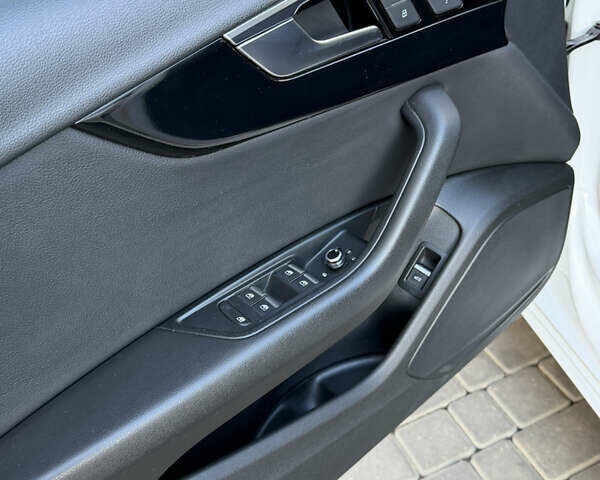 Белый Ауди А4, объемом двигателя 1.98 л и пробегом 62 тыс. км за 25900 $, фото 17 на Automoto.ua