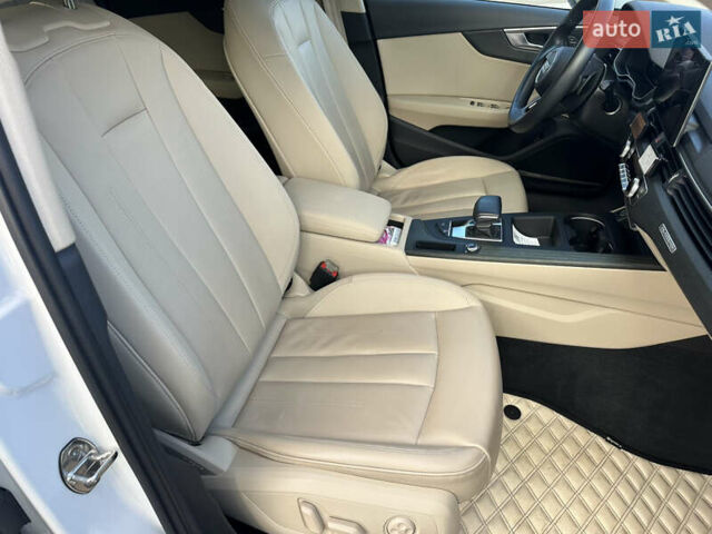 Белый Ауди А4, объемом двигателя 1.97 л и пробегом 58 тыс. км за 41999 $, фото 28 на Automoto.ua