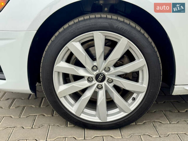 Белый Ауди А4, объемом двигателя 2 л и пробегом 132 тыс. км за 24500 $, фото 12 на Automoto.ua