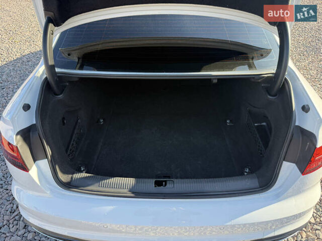 Белый Ауди А4, объемом двигателя 2 л и пробегом 131 тыс. км за 22500 $, фото 24 на Automoto.ua