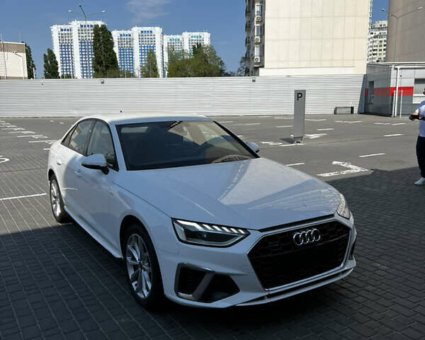 Белый Ауди А4, объемом двигателя 1.97 л и пробегом 25 тыс. км за 33200 $, фото 6 на Automoto.ua