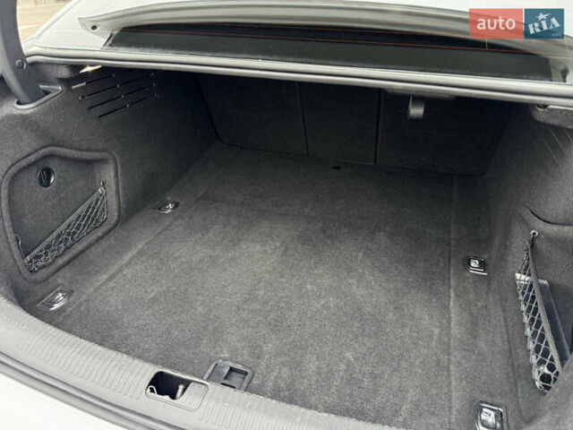 Белый Ауди А4, объемом двигателя 2 л и пробегом 132 тыс. км за 24500 $, фото 48 на Automoto.ua