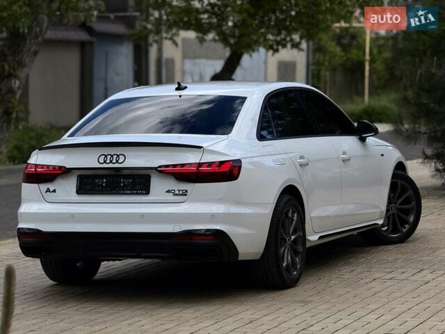 Білий Ауді А4, об'ємом двигуна 2 л та пробігом 37 тис. км за 35950 $, фото 39 на Automoto.ua