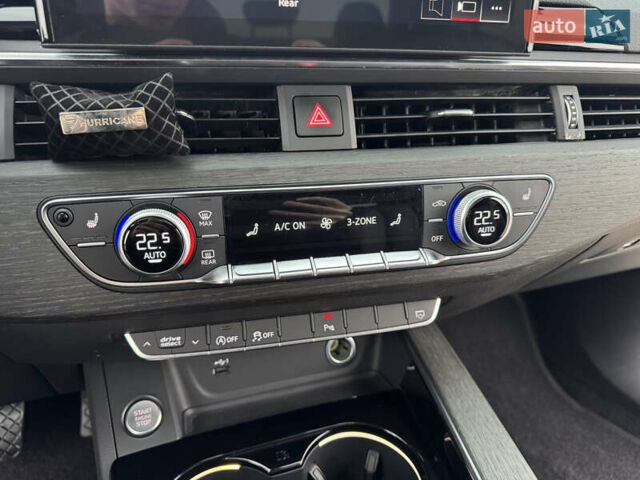 Белый Ауди А4, объемом двигателя 2 л и пробегом 132 тыс. км за 24500 $, фото 37 на Automoto.ua