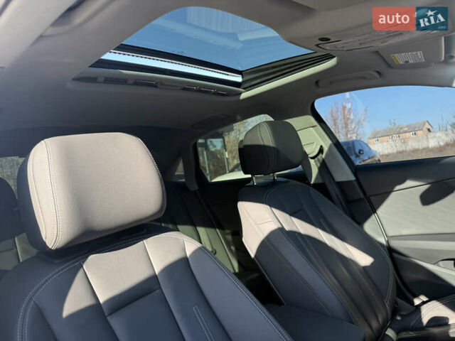 Белый Ауди А4, объемом двигателя 2 л и пробегом 131 тыс. км за 22500 $, фото 20 на Automoto.ua