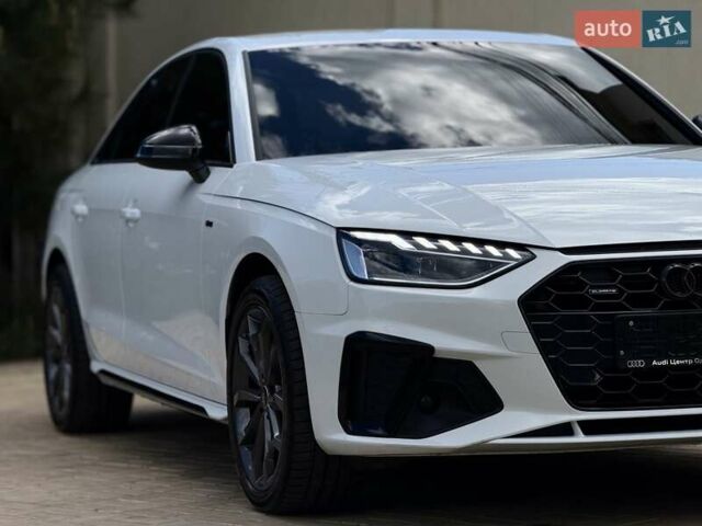 Білий Ауді А4, об'ємом двигуна 2 л та пробігом 37 тис. км за 35950 $, фото 20 на Automoto.ua
