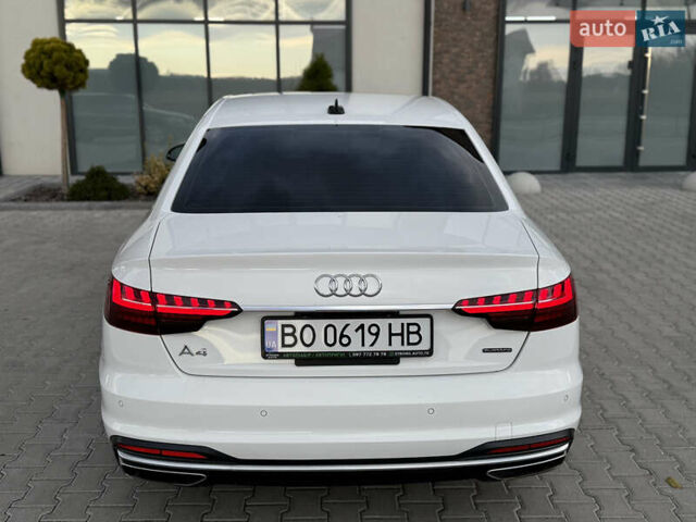 Білий Ауді А4, об'ємом двигуна 1.97 л та пробігом 45 тис. км за 27700 $, фото 18 на Automoto.ua