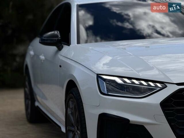 Білий Ауді А4, об'ємом двигуна 2 л та пробігом 37 тис. км за 35950 $, фото 21 на Automoto.ua