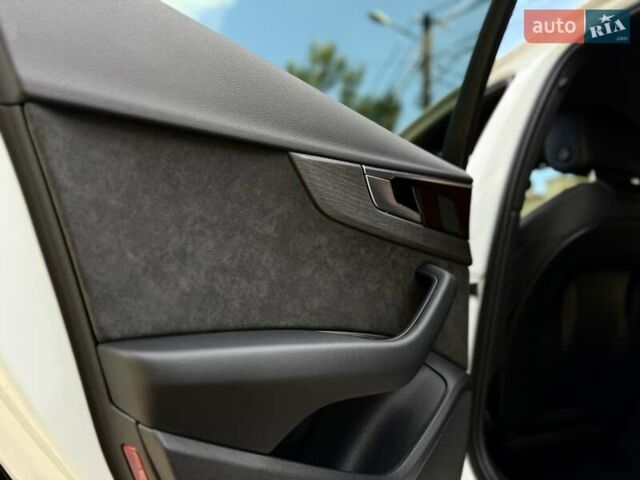 Білий Ауді А4, об'ємом двигуна 2 л та пробігом 37 тис. км за 35950 $, фото 68 на Automoto.ua