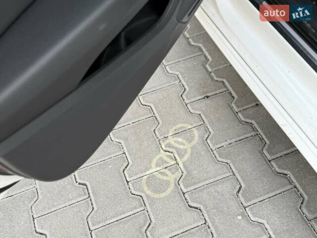 Білий Ауді А4, об'ємом двигуна 1.97 л та пробігом 45 тис. км за 27700 $, фото 28 на Automoto.ua