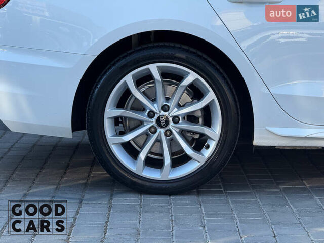 Белый Ауди А4, объемом двигателя 1.97 л и пробегом 46 тыс. км за 42500 $, фото 12 на Automoto.ua