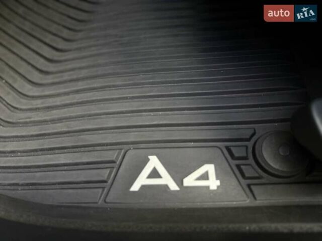 Білий Ауді А4, об'ємом двигуна 2 л та пробігом 37 тис. км за 35950 $, фото 56 на Automoto.ua