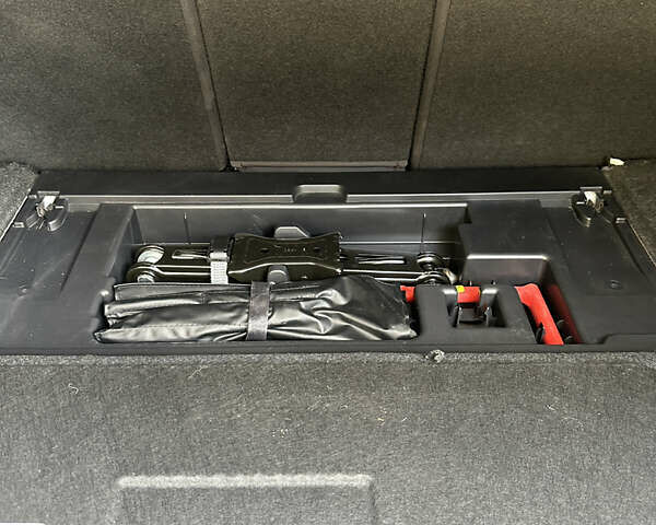 Белый Ауди А4, объемом двигателя 1.98 л и пробегом 54 тыс. км за 27700 $, фото 20 на Automoto.ua