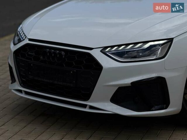 Білий Ауді А4, об'ємом двигуна 2 л та пробігом 37 тис. км за 35950 $, фото 27 на Automoto.ua