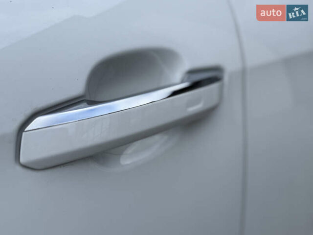 Білий Ауді А4, об'ємом двигуна 1.97 л та пробігом 45 тис. км за 27700 $, фото 11 на Automoto.ua