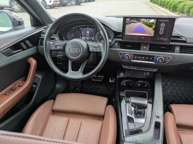 Белый Ауди А4, объемом двигателя 2 л и пробегом 25 тыс. км за 18800 $, фото 8 на Automoto.ua