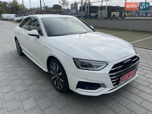 Білий Ауді А4, об'ємом двигуна 2 л та пробігом 70 тис. км за 27000 $, фото 6 на Automoto.ua
