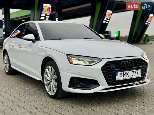 Белый Ауди А4, объемом двигателя 2 л и пробегом 132 тыс. км за 24500 $, фото 1 на Automoto.ua