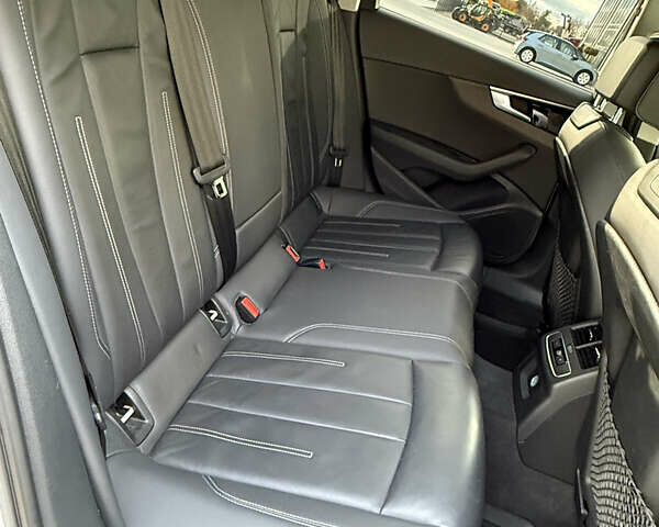 Білий Ауді А4, об'ємом двигуна 1.97 л та пробігом 45 тис. км за 27700 $, фото 30 на Automoto.ua