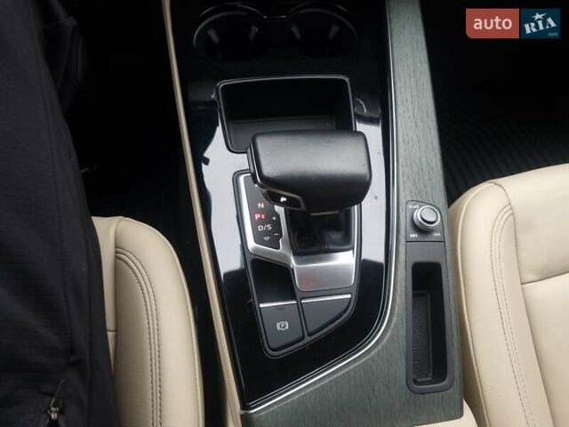 Білий Ауді А4, об'ємом двигуна 2 л та пробігом 52 тис. км за 23400 $, фото 25 на Automoto.ua
