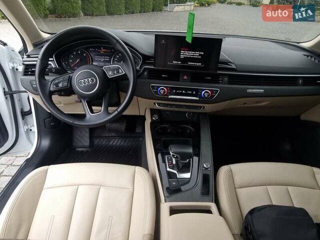 Білий Ауді А4, об'ємом двигуна 2 л та пробігом 52 тис. км за 23400 $, фото 16 на Automoto.ua