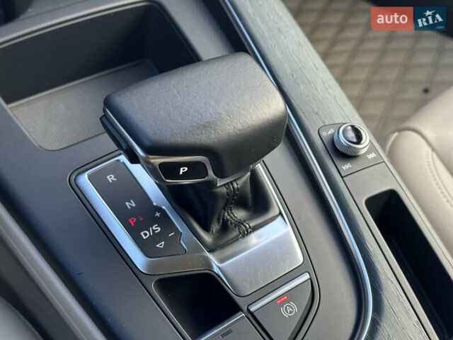 Белый Ауди А4, объемом двигателя 1.97 л и пробегом 58 тыс. км за 41999 $, фото 42 на Automoto.ua