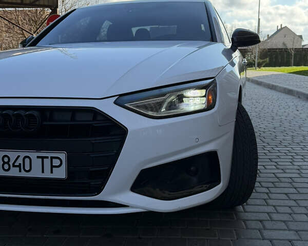 Белый Ауди А4, объемом двигателя 1.98 л и пробегом 62 тыс. км за 25900 $, фото 2 на Automoto.ua