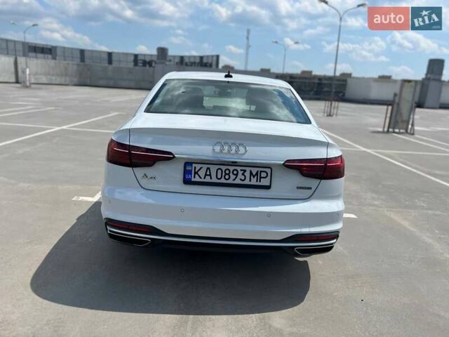 Белый Ауди А4, объемом двигателя 1.97 л и пробегом 51 тыс. км за 24000 $, фото 3 на Automoto.ua
