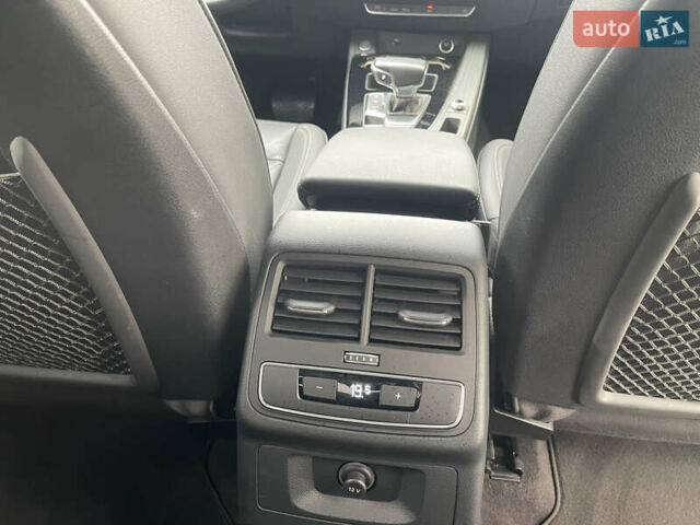 Білий Ауді А4, об'ємом двигуна 2 л та пробігом 70 тис. км за 27000 $, фото 32 на Automoto.ua