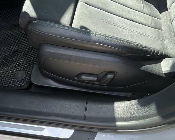 Белый Ауди А4, объемом двигателя 1.97 л и пробегом 132 тыс. км за 32800 $, фото 7 на Automoto.ua